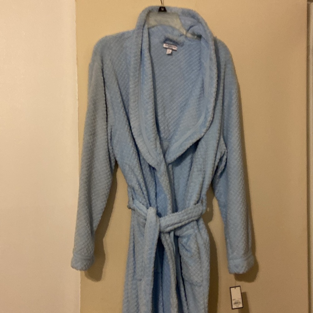 NWT baby blue robe - Picture 2 of 6